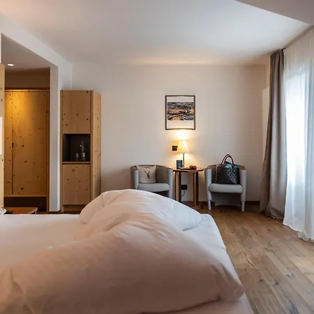 Artnatur Dolomites & 4*