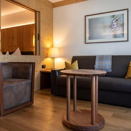 Artnatur Dolomites & 4* Siusi