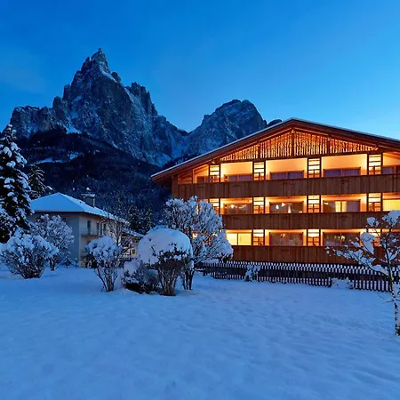 Artnatur Dolomites & Hotel